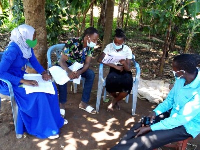 Support families with learning material s