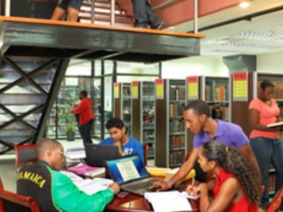 Need help pay university fee's