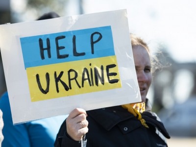Help me I am from Ukraine