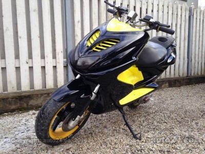 Motorscooter