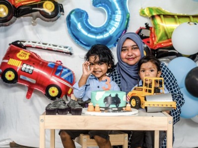 Mother of two suffers arthritis