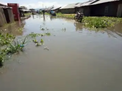 Settling homeless people affected by floods