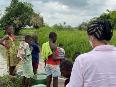 Portable drinking water for community