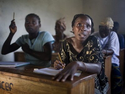 Wow Mama (adults literacy program)
