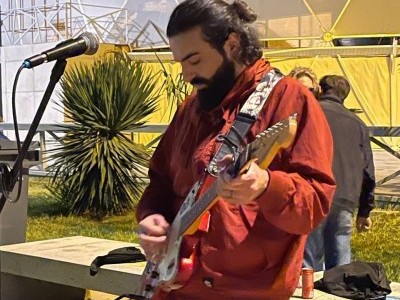 Help Leo to Record his own songs