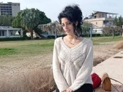 Syrian student wanna complete her education